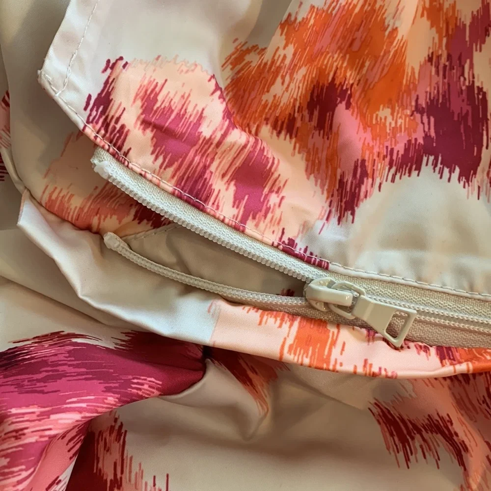 CHICOS lightweight trench coat with detachable hood - Picture 5 of 7